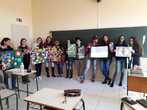 Criativas e inovadoras, assim esto acontecendo as aulas ministradas na 3 srie A do pela professora Rivalene Szczepanik do Colgio Estadual Maria Isabel Guimares, municpio de So Jos da Boa Vista, despertando o interesse dos alunos e estimulando o senso criativo na efetivao dos exerccios. Estudar Matemtica nunca foi to prazeroso!