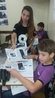 Estudantes produzem jornal em sala de aula